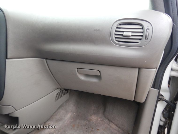 image for item DM2941 2002 Dodge Caravan  van
