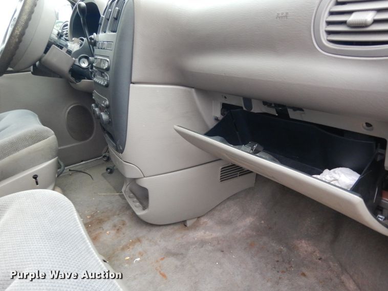 image for item DM2941 2002 Dodge Caravan  van