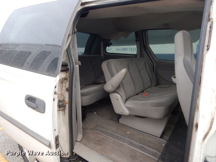 image for item DM2941 2002 Dodge Caravan  van