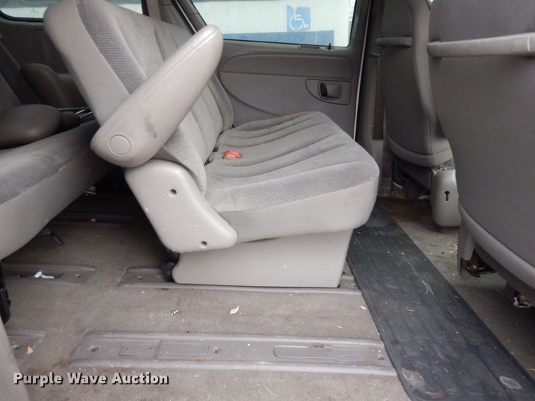 image for item DM2941 2002 Dodge Caravan  van