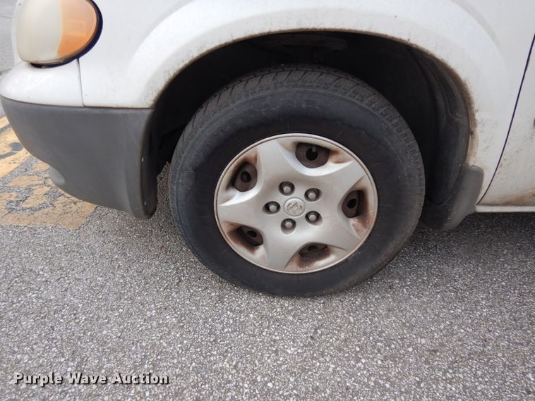 image for item DM2941 2002 Dodge Caravan  van