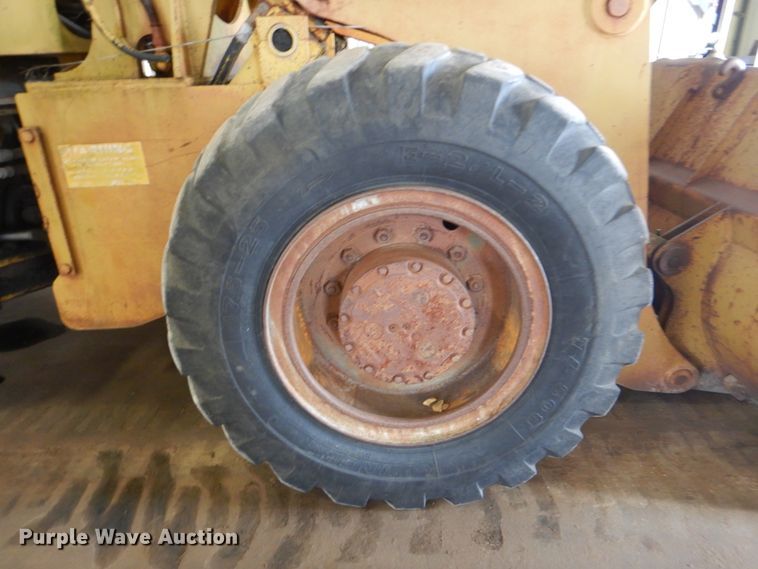 image for item DM3920 Michigan 55  wheel loader