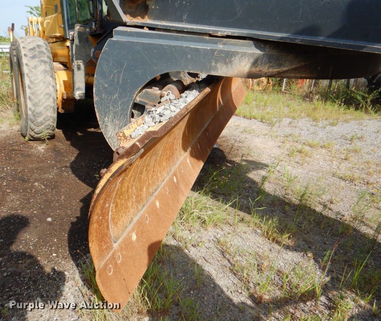 image for item DM3921 2009 John Deere 770D  motor grader