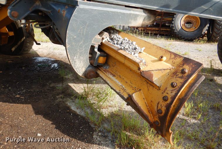 image for item DM3921 2009 John Deere 770D  motor grader