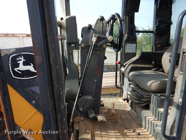 image for item DM3921 2009 John Deere 770D  motor grader