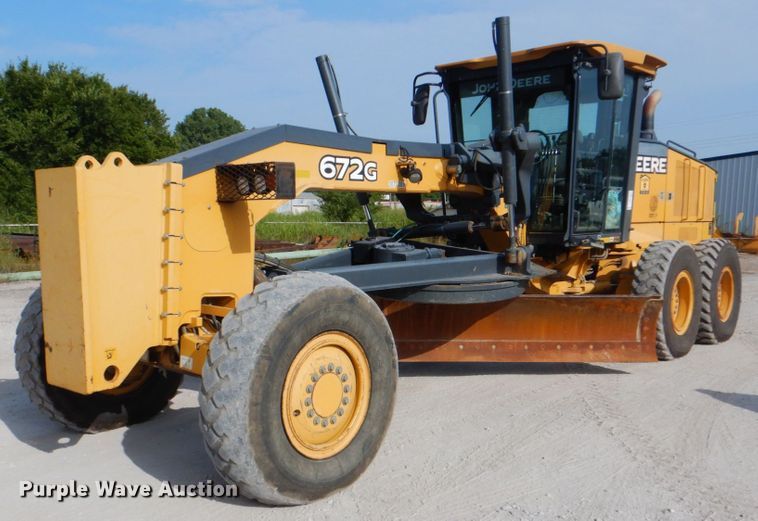 image for item DM3922 2011 John Deere 672G  motor grader