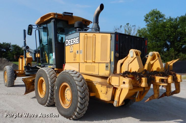 image for item DM3922 2011 John Deere 672G  motor grader