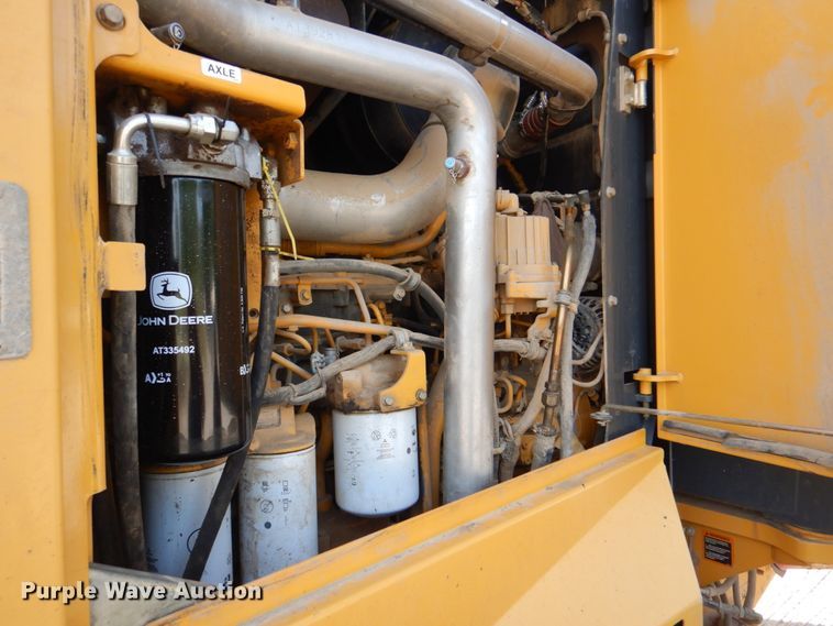 image for item DM3922 2011 John Deere 672G  motor grader