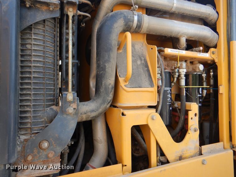 image for item DM3922 2011 John Deere 672G  motor grader