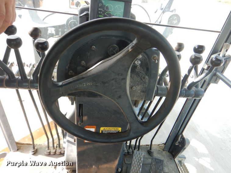 image for item DM3922 2011 John Deere 672G  motor grader