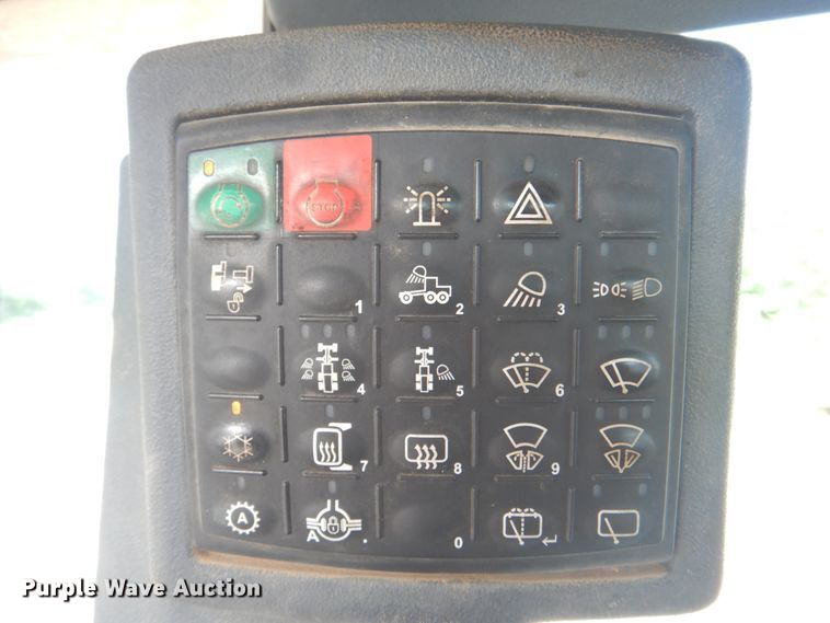 image for item DM3922 2011 John Deere 672G  motor grader