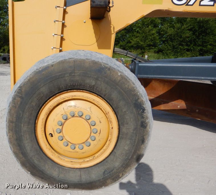 image for item DM3922 2011 John Deere 672G  motor grader