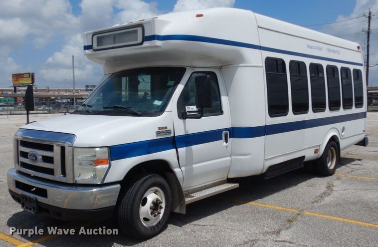 image for item DM6309 2009 Ford E450  shuttle bus