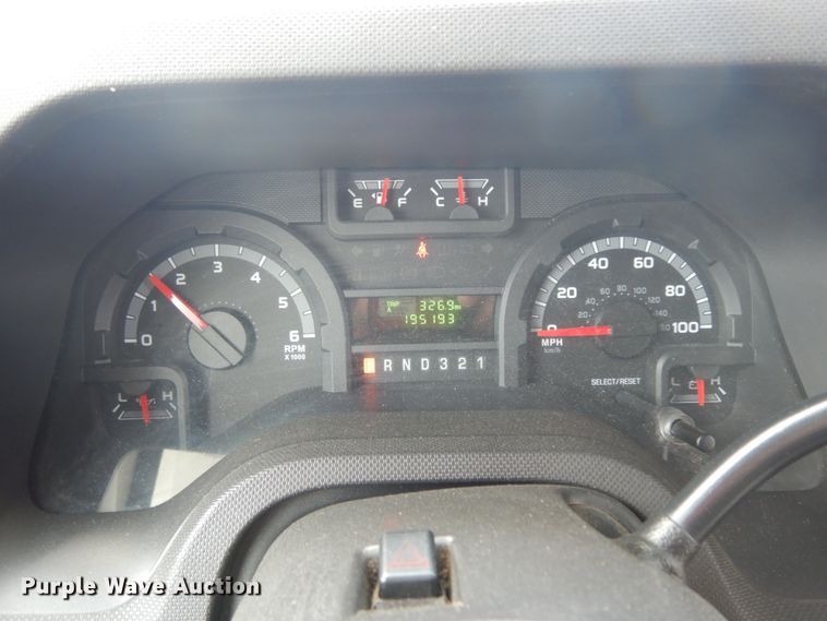 image for item DM6309 2009 Ford E450  shuttle bus