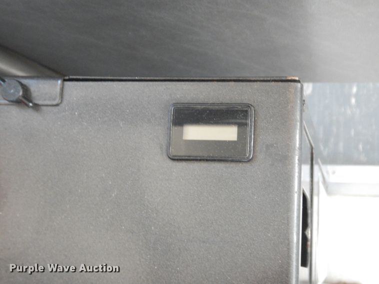 image for item DM6309 2009 Ford E450  shuttle bus