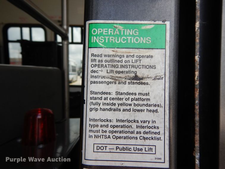 image for item DM6309 2009 Ford E450  shuttle bus