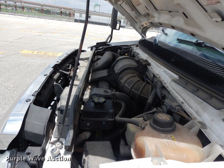 image for item DM6309 2009 Ford E450  shuttle bus