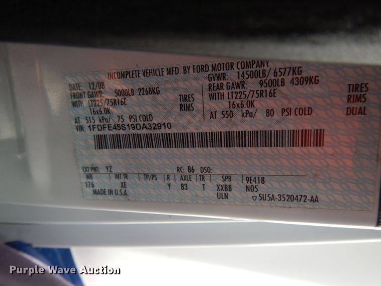 image for item DM6309 2009 Ford E450  shuttle bus