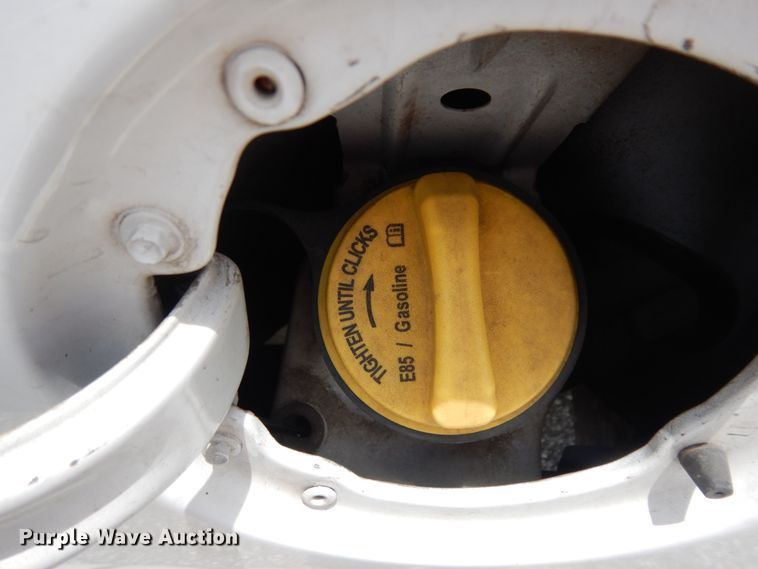 image for item DM6310 2009 Ford E350 Super Duty  shuttle bus