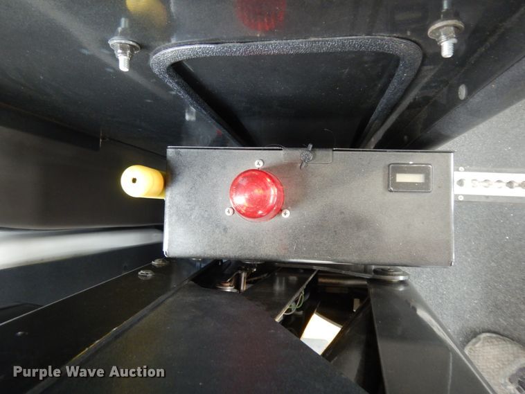 image for item DM6310 2009 Ford E350 Super Duty  shuttle bus