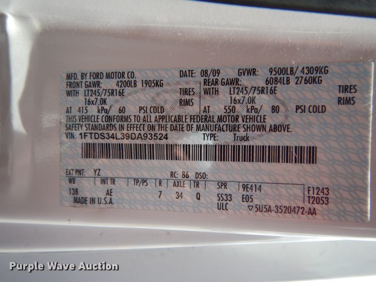 image for item DM6310 2009 Ford E350 Super Duty  shuttle bus