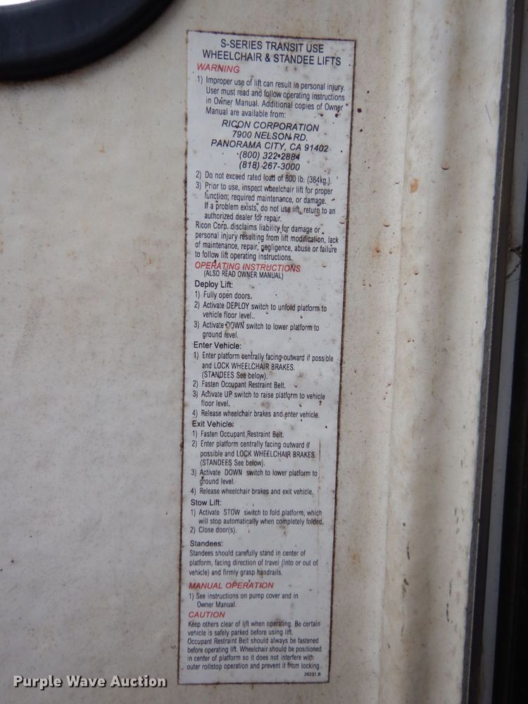 image for item DM6311 2002 Ford Econoline E450  shuttle bus