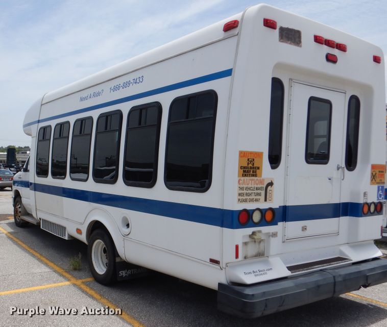 image for item DM6312 2010 Ford Econoline E450  shuttle bus
