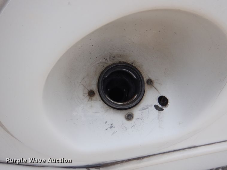 image for item DM6312 2010 Ford Econoline E450  shuttle bus