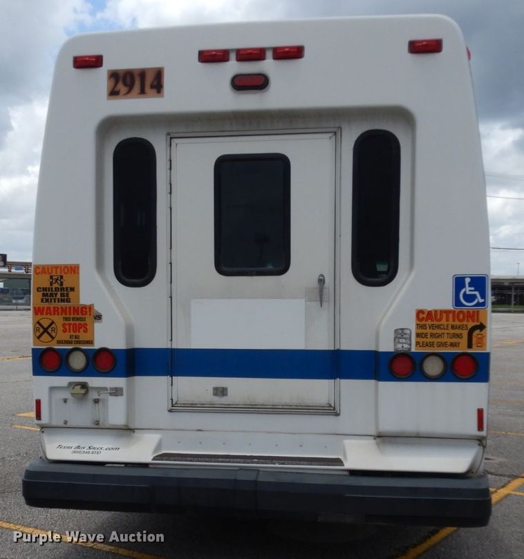 image for item DM6313 2009 Ford E450  shuttle bus