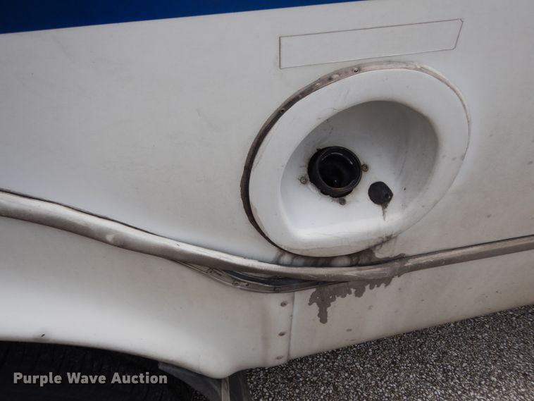 image for item DM6313 2009 Ford E450  shuttle bus