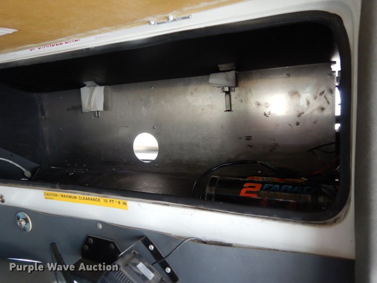 image for item DM6314 2009 Ford E450  shuttle bus