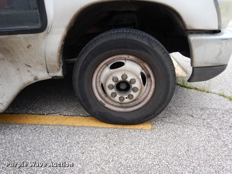 image for item DM6314 2009 Ford E450  shuttle bus