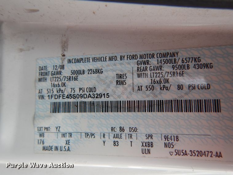 image for item DM6314 2009 Ford E450  shuttle bus