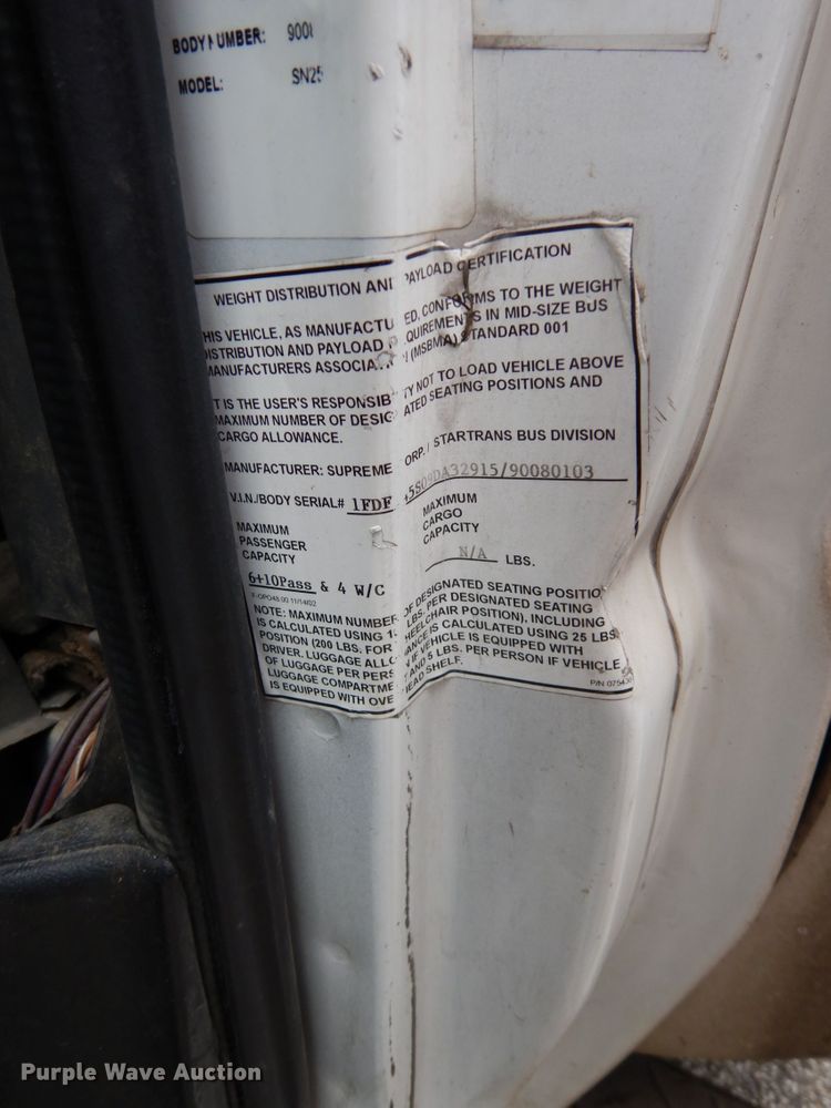 image for item DM6314 2009 Ford E450  shuttle bus