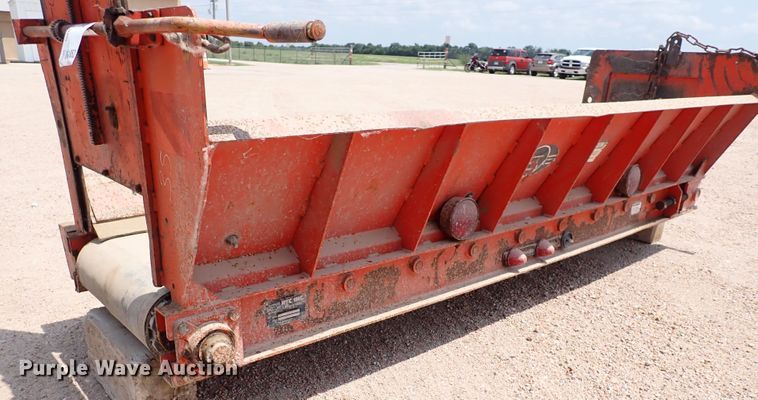 image for item DN1852 1991 HTC 1800  material conveyor