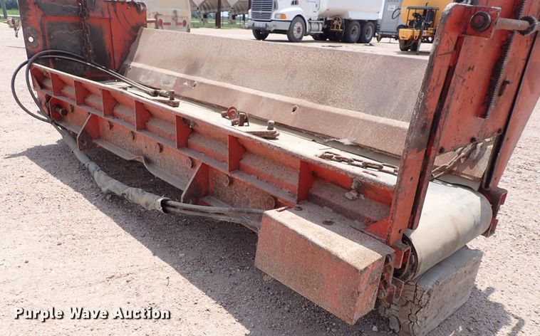image for item DN1852 1991 HTC 1800  material conveyor