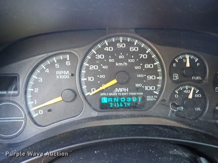 image for item DN1861 2000 GMC Sierra 1500  Ext. Cab pickup truck