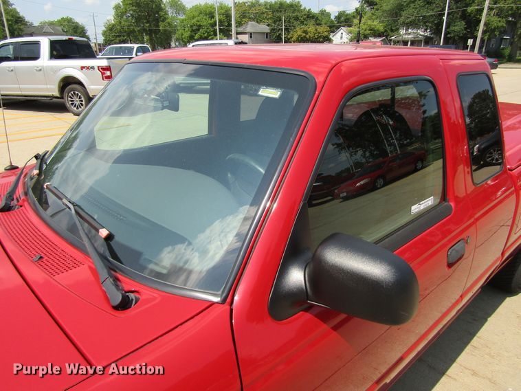 image for item EV9278 2003 Ford Ranger  SuperCab pickup truck