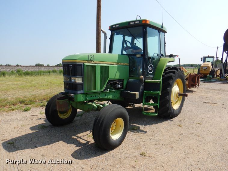 image for item EX9749 1995 John Deere 7600  tractor