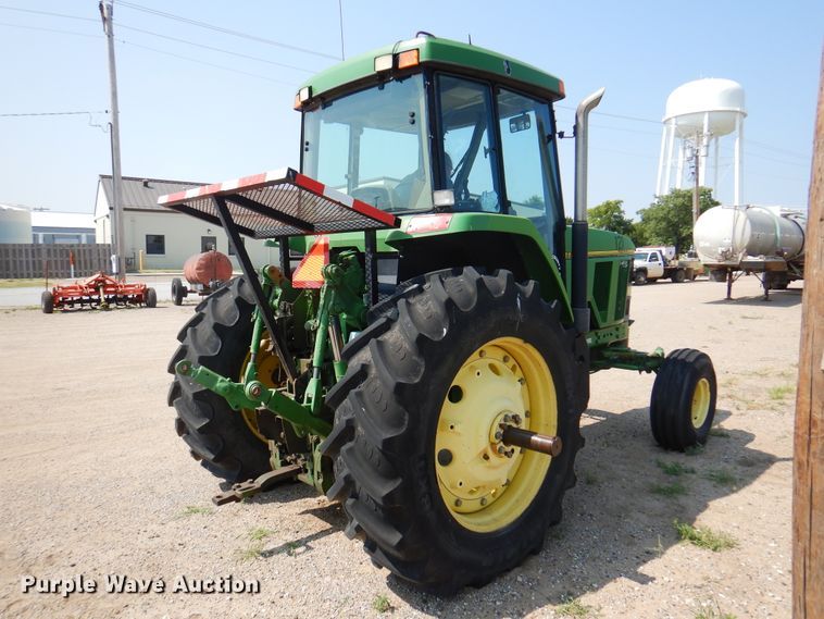 image for item EX9749 1995 John Deere 7600  tractor