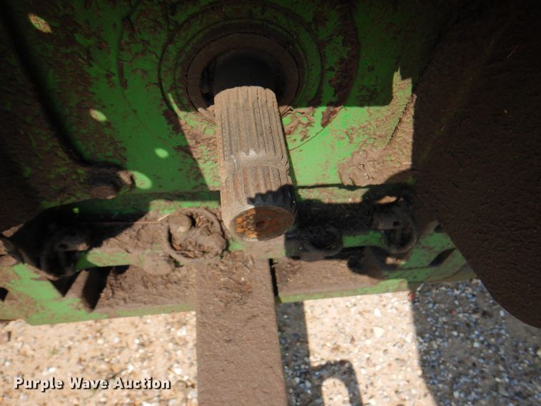 image for item EX9749 1995 John Deere 7600  tractor