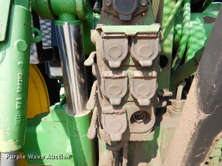 image for item EX9749 1995 John Deere 7600  tractor