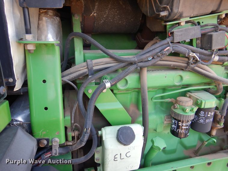 image for item EX9749 1995 John Deere 7600  tractor