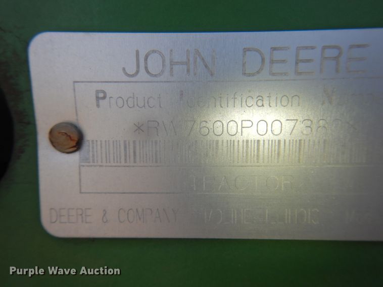 image for item EX9749 1995 John Deere 7600  tractor