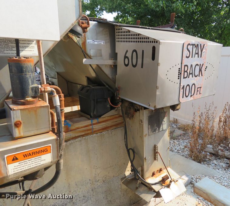 image for item FP9349 Hi-way P-7  salt spreader