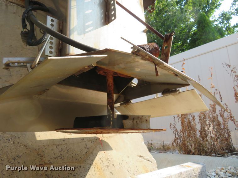 image for item FP9349 Hi-way P-7  salt spreader