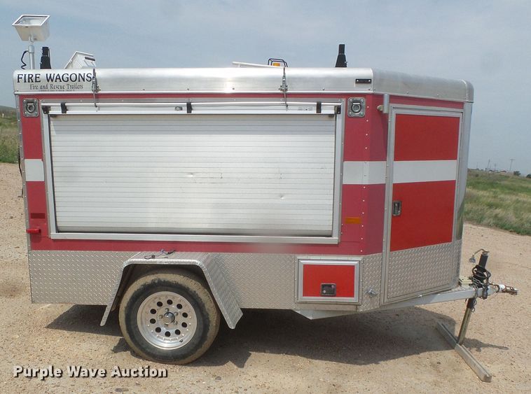 image for item GR9480 2004 CM Fire Wagon  enclosed cargo trailer