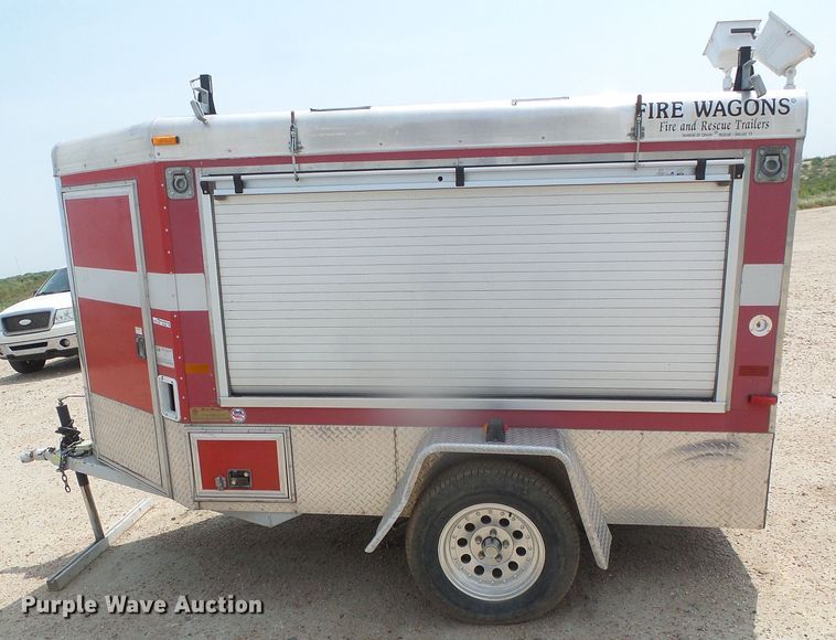 image for item GR9480 2004 CM Fire Wagon  enclosed cargo trailer