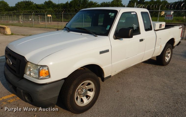 image for item IC9996 2011 Ford Ranger  SuperCab pickup truck