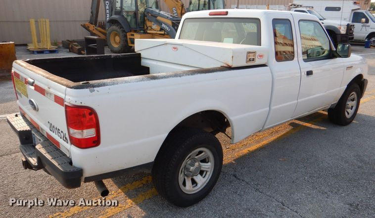 image for item IC9996 2011 Ford Ranger  SuperCab pickup truck